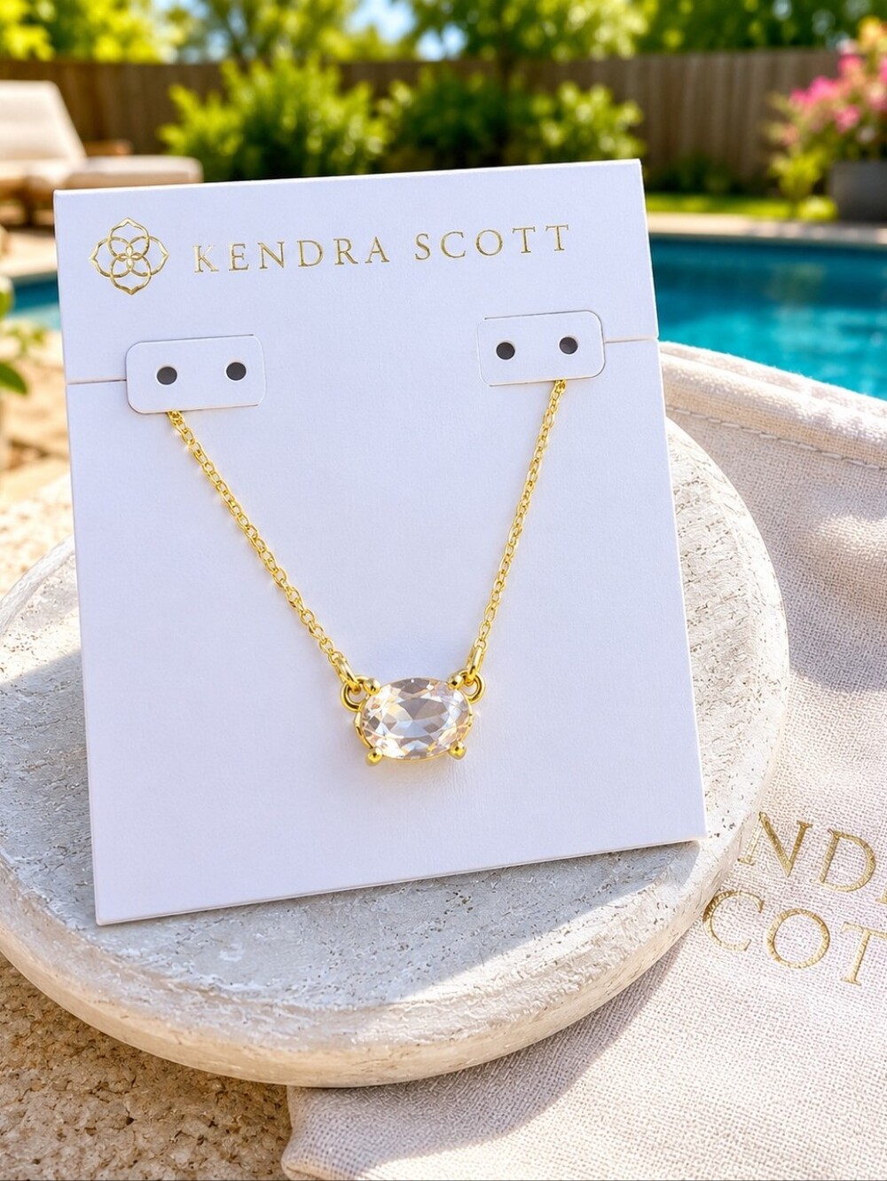 Kendra Scott Cailin Gold Pendant Necklace in Clear Gemstone